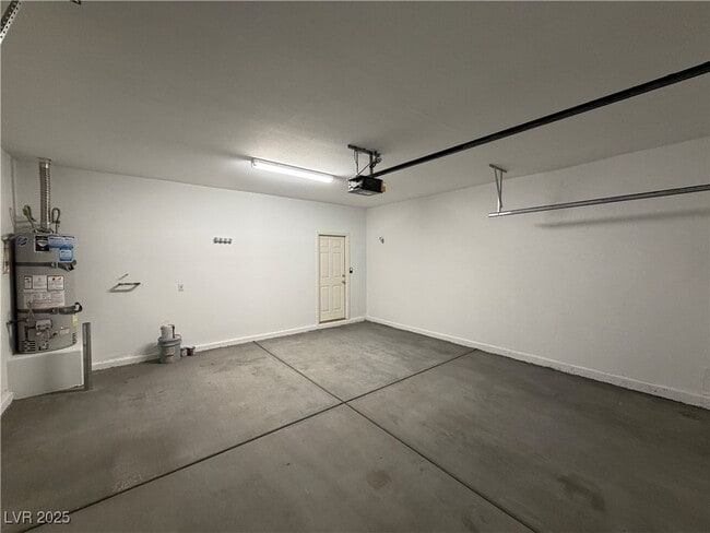 Building Photo - 1392 Baja Grande Ave