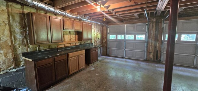 Building Photo - 5084 Apple Orchard Ln