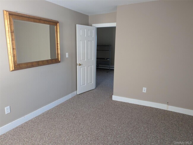 Building Photo - 21 Oakland Ave