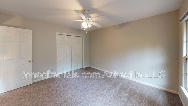 Building Photo - 15 Collenwood Rd