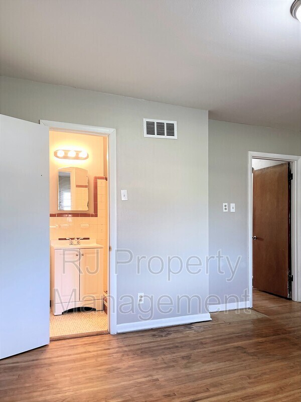 Building Photo - 1711 Goodhaven Dr