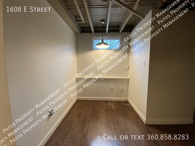 Building Photo - 1608 E St