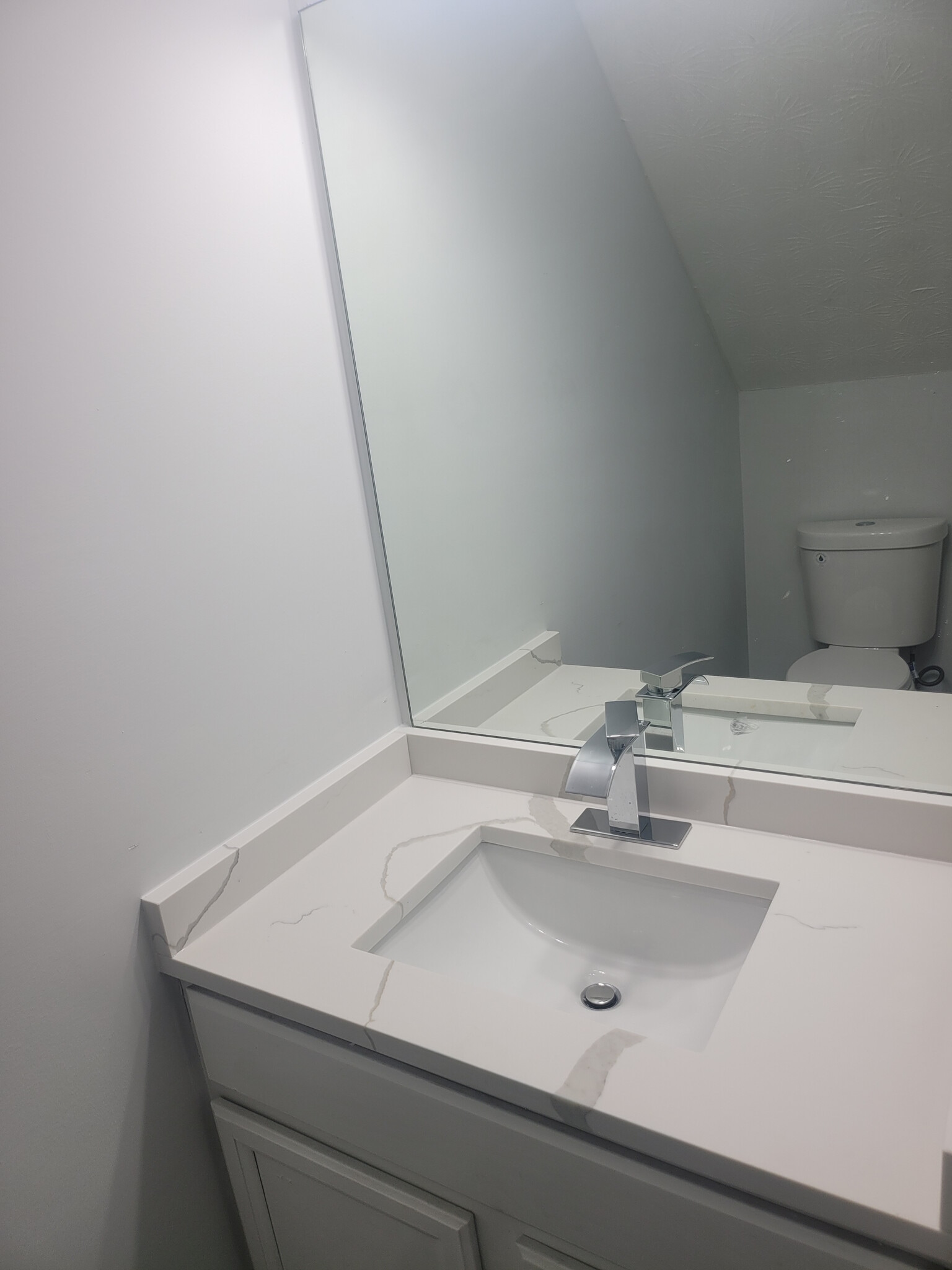 Building Photo - Room in Townhome on Bob White Ln SE