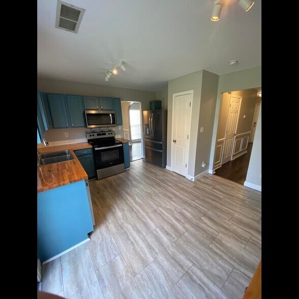 Building Photo - 9934 Gray Dove Ct