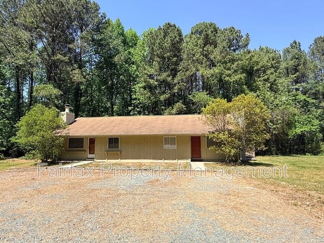 Building Photo - 475 Cedar Lake Rd