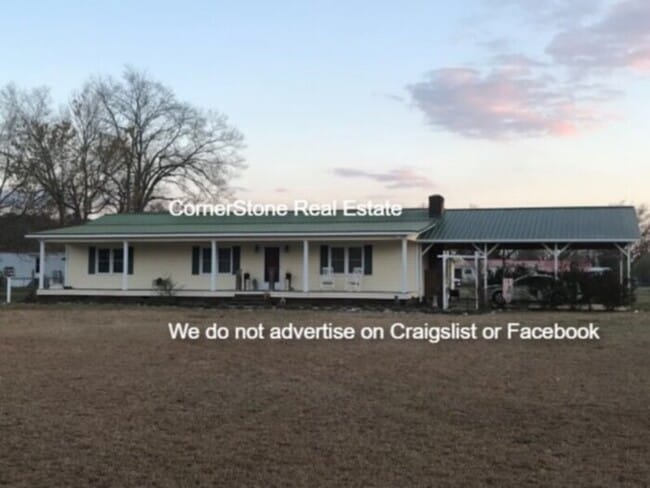 Primary Photo - Ranch Style Home