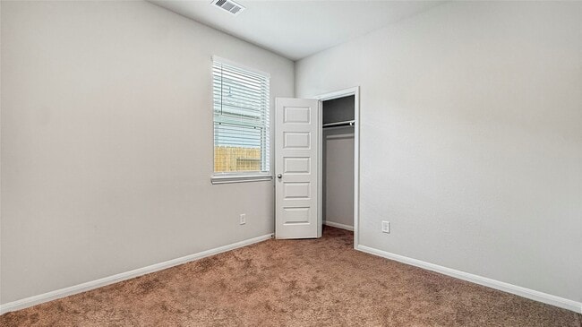 Building Photo - 3085 Arrow Wood Dr