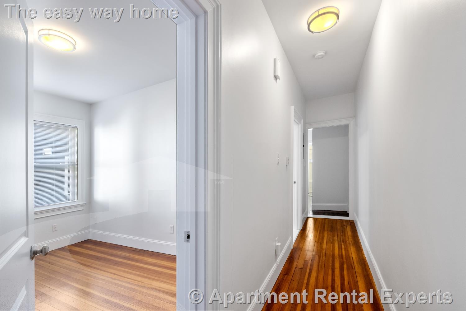 Building Photo - 122 Columbia St