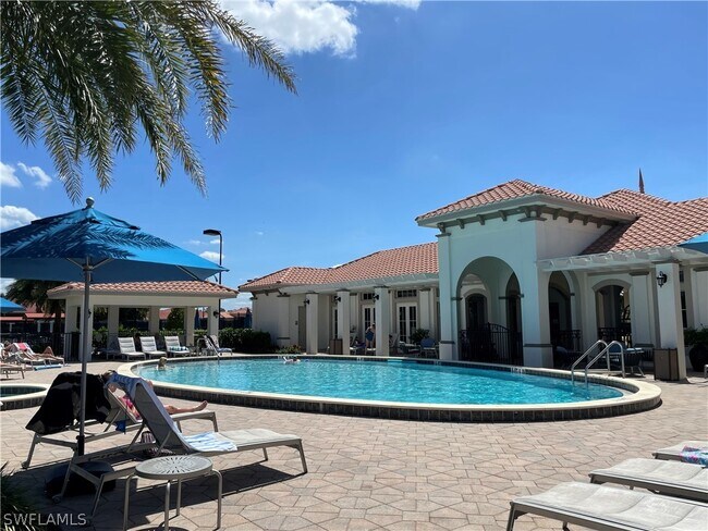 Building Photo - 11111 Corsia Trieste Way