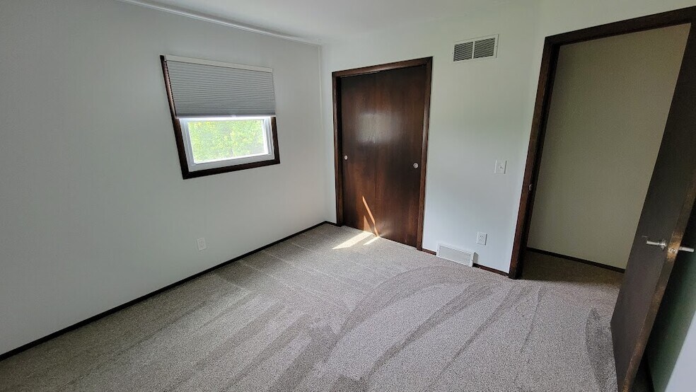 Bedroom 2 - Second Floor - 526 Hartridge Dr