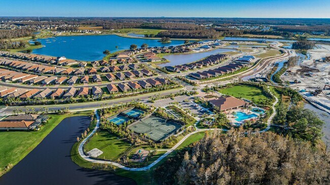 Building Photo - Beautiful Pool home in Starkey Ranch avail...