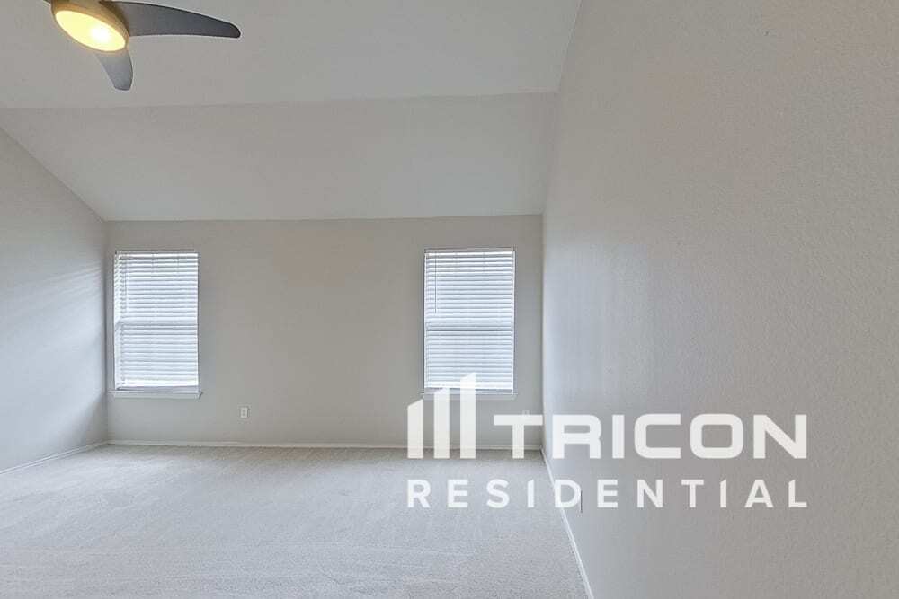 Building Photo - 11313 Newport Dr