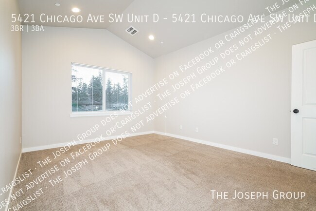 Building Photo - 5421 Chicago Ave SW