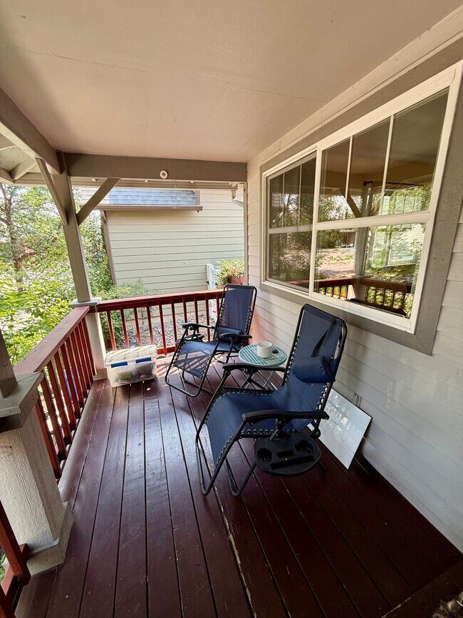 Building Photo - Pet-Friendly 2BR/2BA in Peaceful Canyon Creek Neighborhood