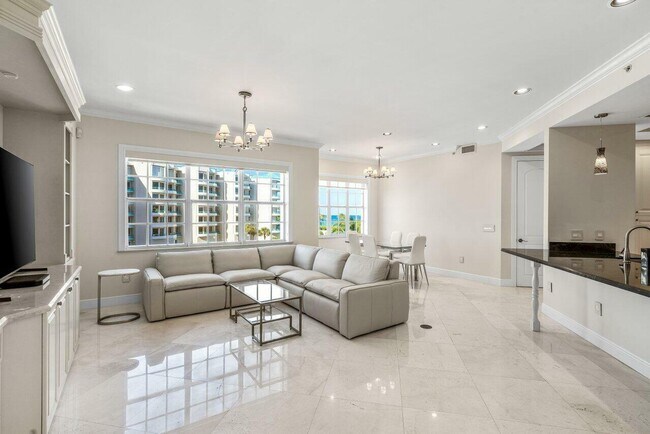 Building Photo - 3000 N Hwy A1A