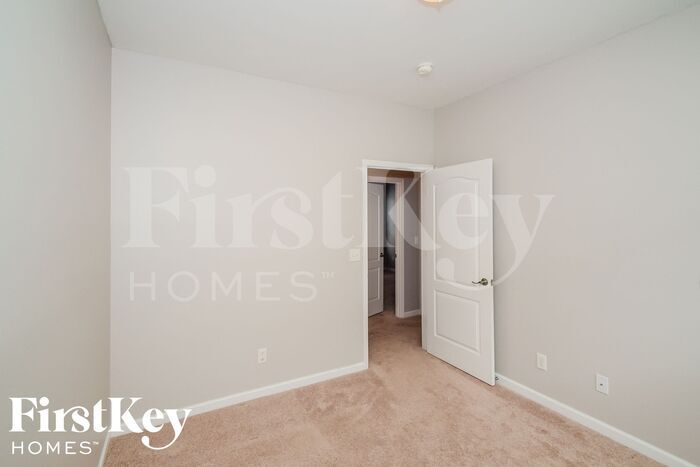 Building Photo - 6448 Southern Trace Dr