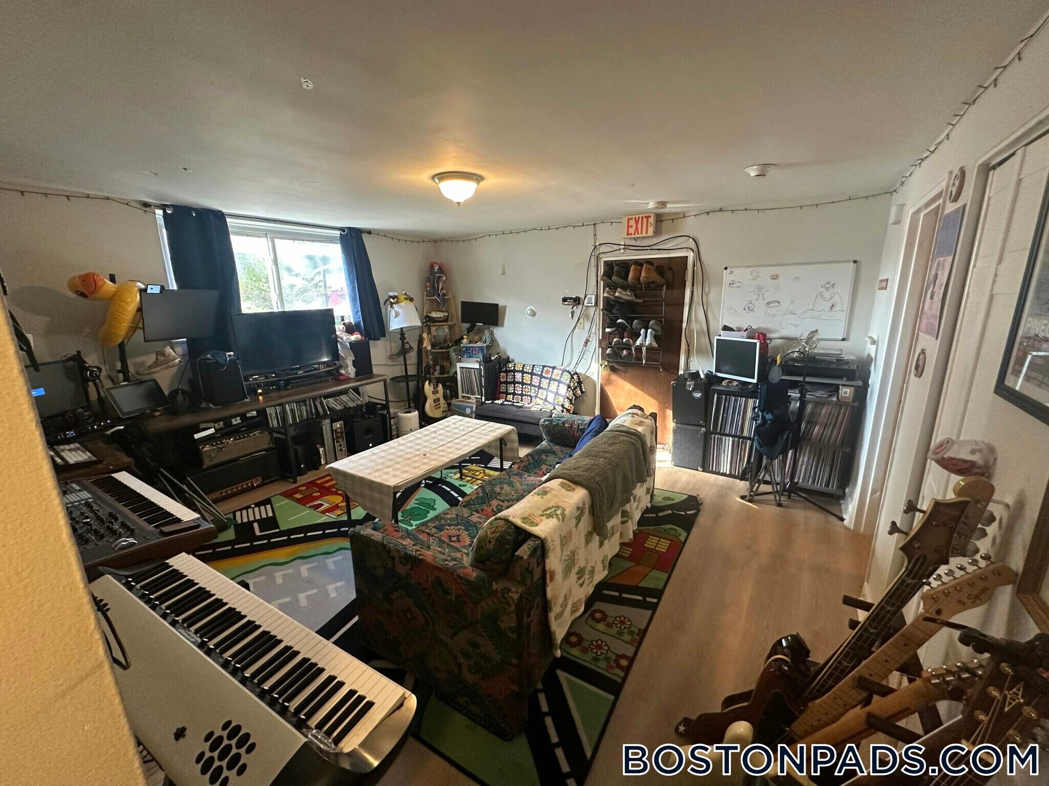 Building Photo - 65 Chiswick Rd