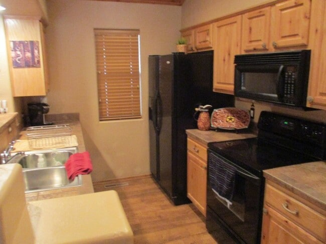 Building Photo - 4751 W Bison Ln