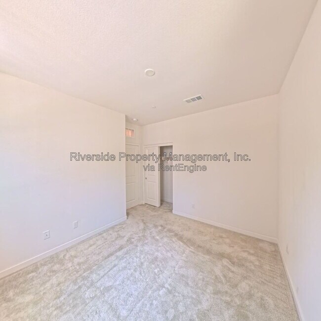 Building Photo - 16008 Jamie Ln