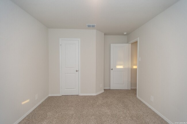 Building Photo - 14743 Clay Rdg Run