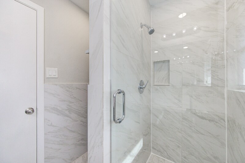 Building Photo - 6026 Clarewood Dr