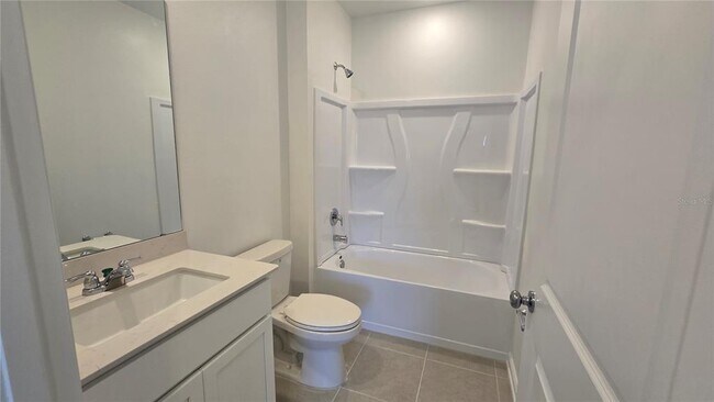 Building Photo - 3363 Alexander Dr