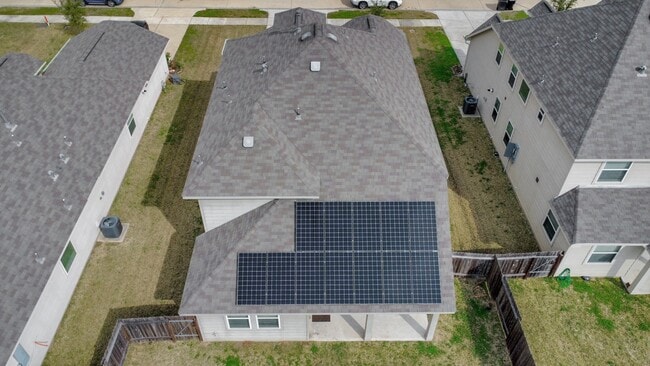 Building Photo - 6007 Prince Pl Dr