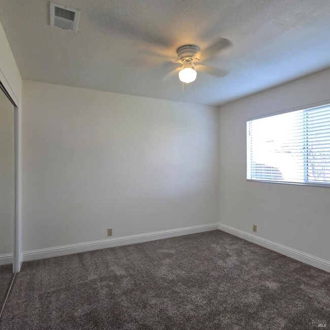 Building Photo - 1506 Casa Loma Way