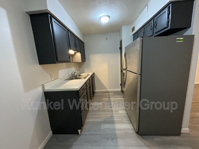 Building Photo - 1320 N 1st St