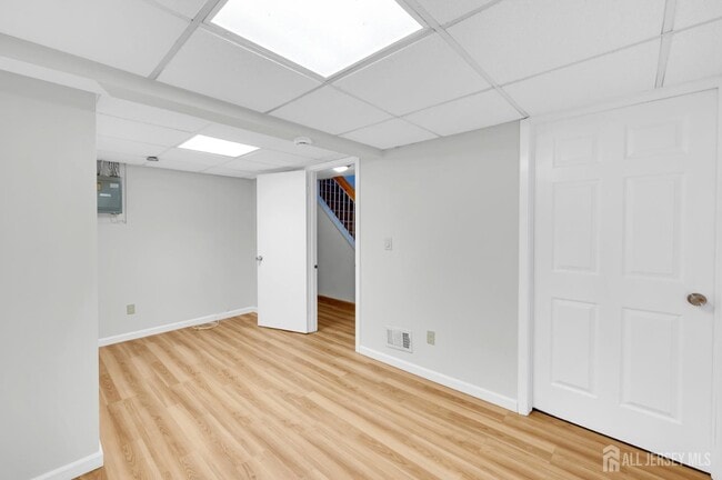 Building Photo - 48 Ellen Heath Dr