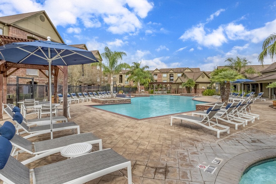 The Villas at Shadow Creek Apartments 2020 Business Center Dr