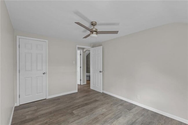 Building Photo - 6812 Grand Ave