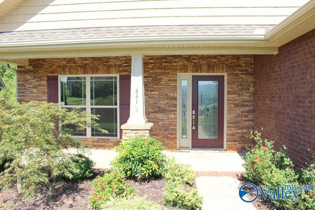 Building Photo - 441 E Mossyleaf Dr SW