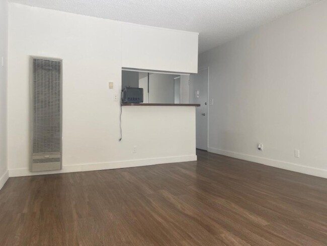 Interior Photo - 1953 Overland Avenue,