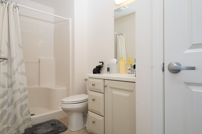 Building Photo - 1 bed, 1 bath independent senior living (55+ years of age) heat, hot water, & electricity include...