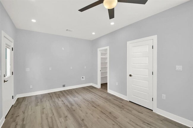 Building Photo - 7204 Meador Ave