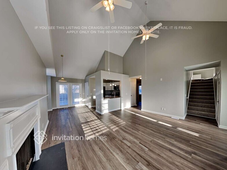 Building Photo - 612 Creekfront Dr