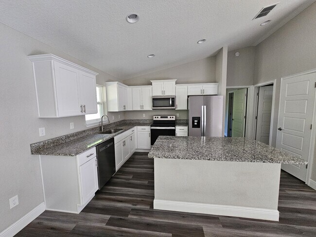 Building Photo - 56 Pine Trace Ct