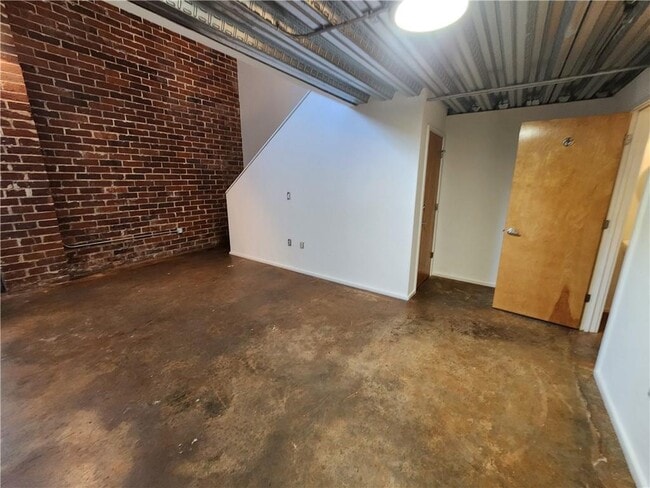 Building Photo - 195 Arizona Ave NE