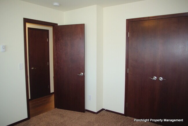 Building Photo - 2040 Andress Ln