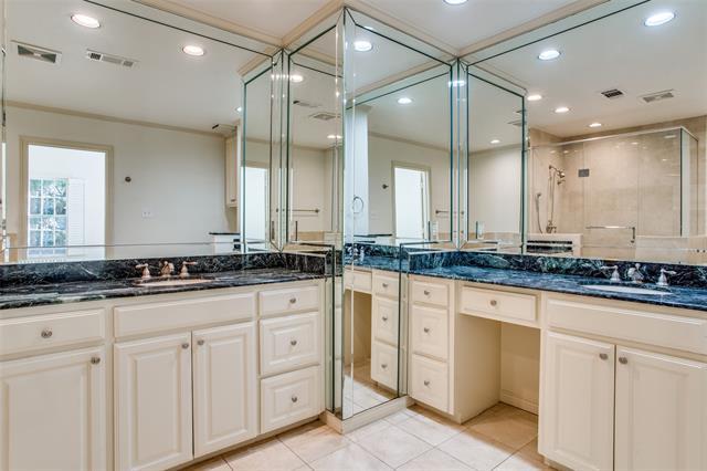 Building Photo - 4209 Greenbrier Dr