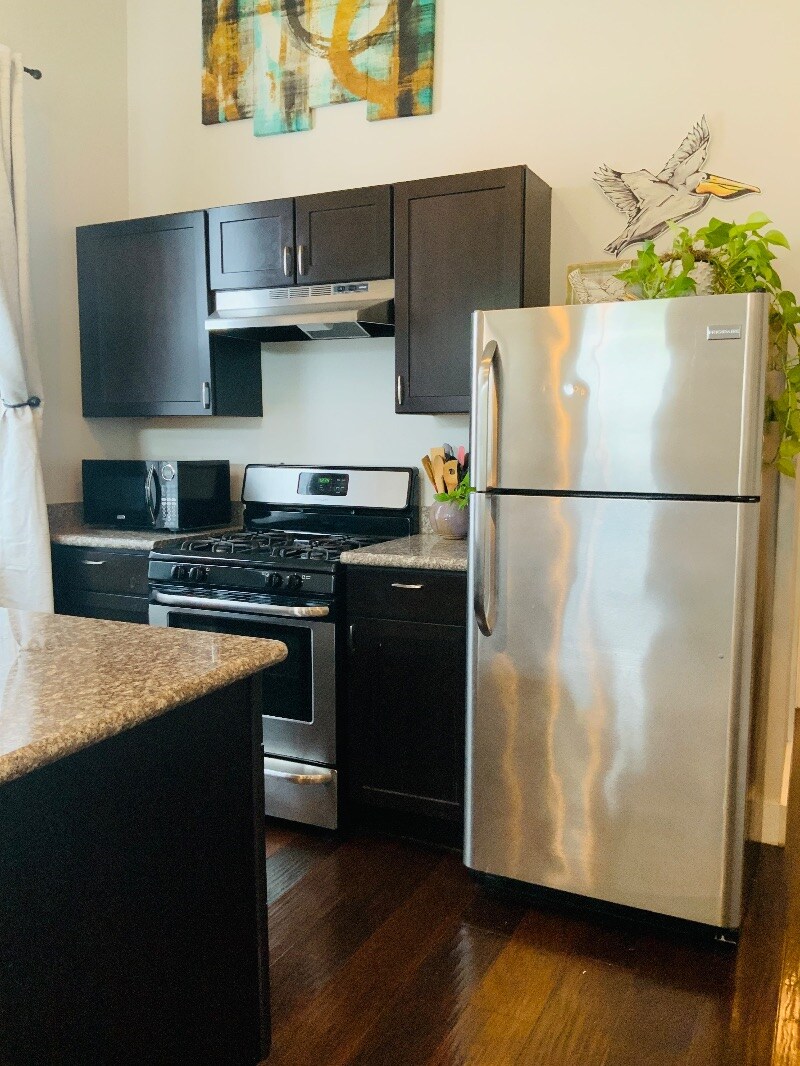 Building Photo - 317 S Salcedo St