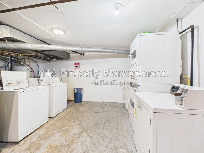 Building Photo - 3719 Wyoming St