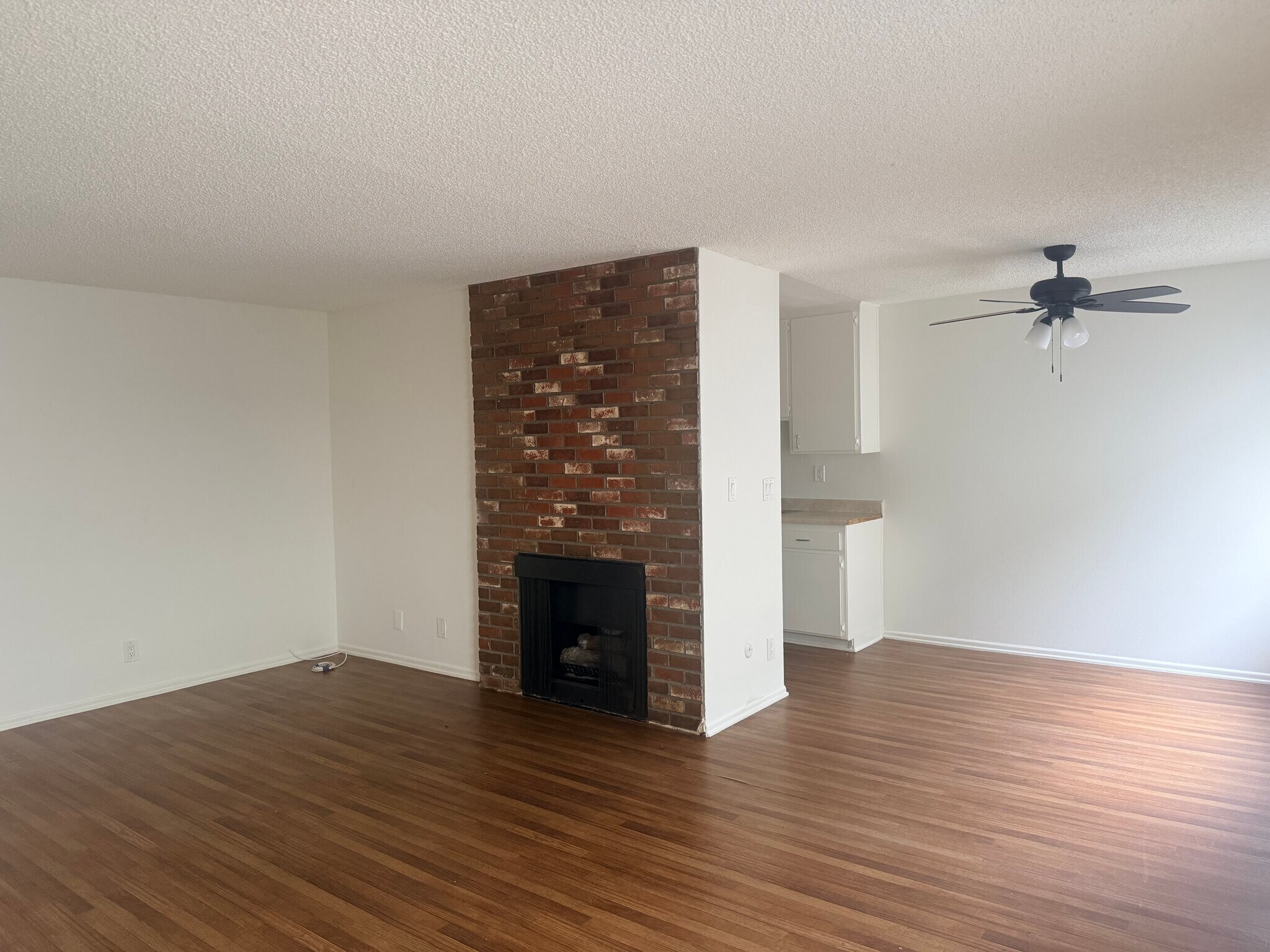 Building Photo - 15128 Sherman Way