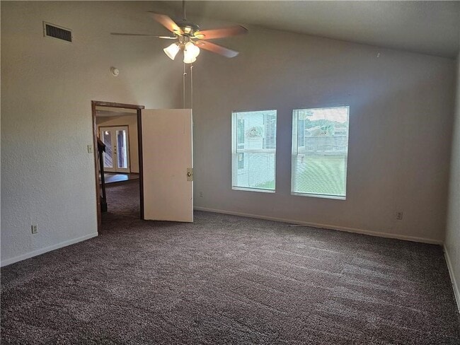 Building Photo - 2011 Pecan Dr