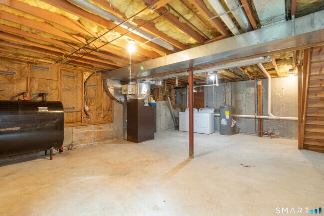Building Photo - 10 Clancy Rd