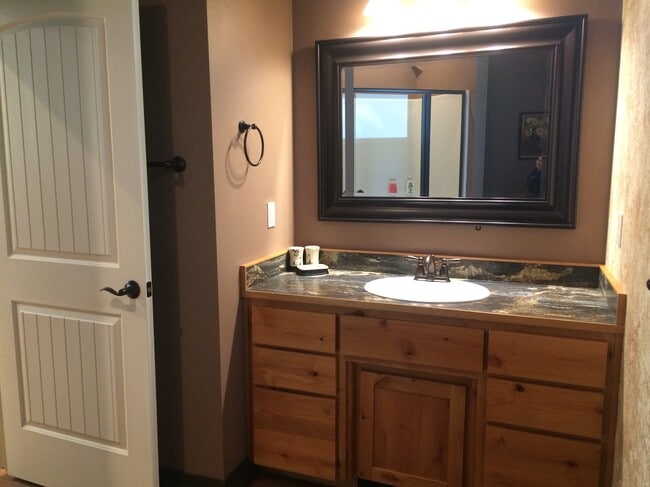 Building Photo - 2735 Emerald St