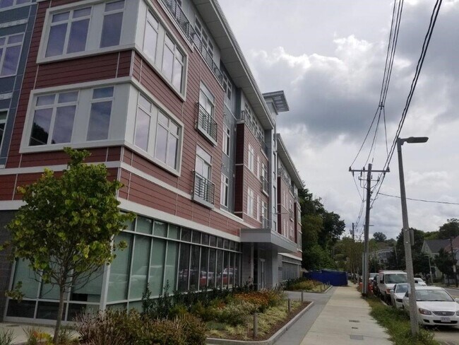 Building Photo - 99 Tremont St