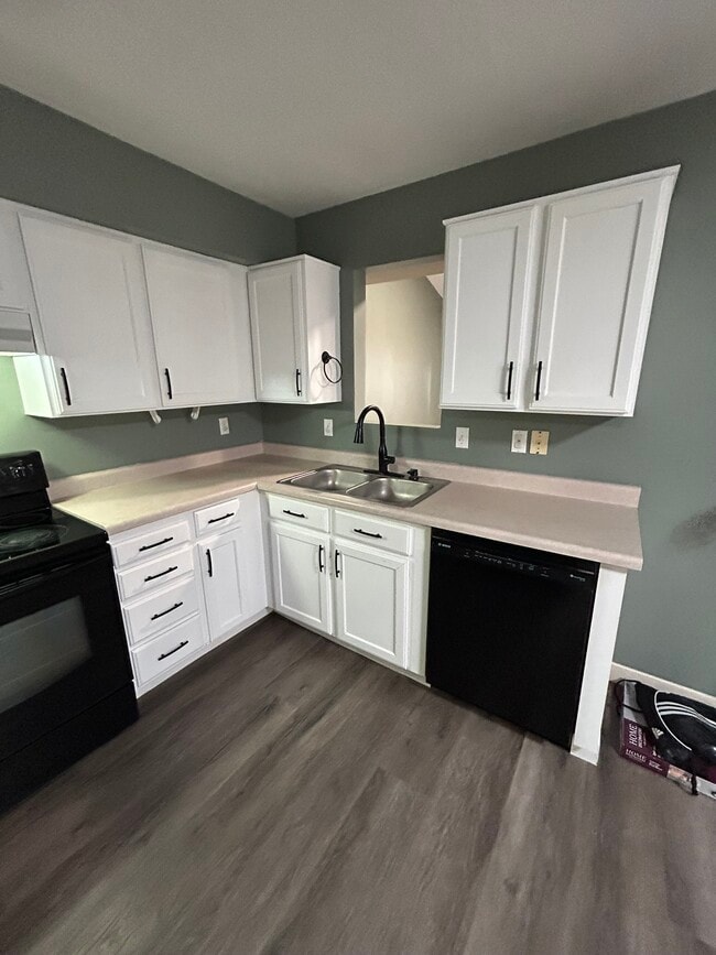 Building Photo - 2243 Sugar Factory Rd