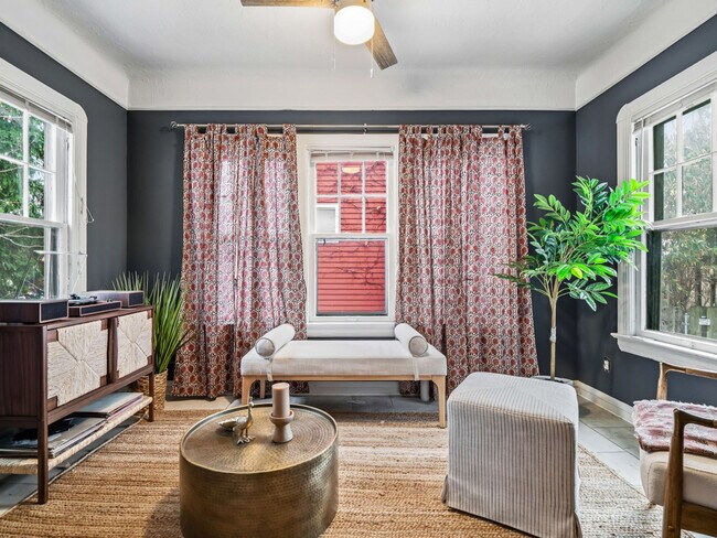 Building Photo - 3621 Silsby Rd